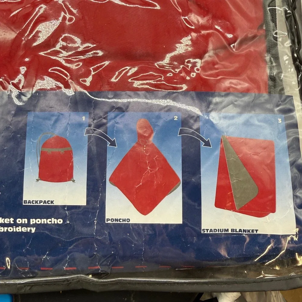 Ohio State Buckeyes Sport Utility Pack Stadium Blanket‎ Poncho Backpack Red